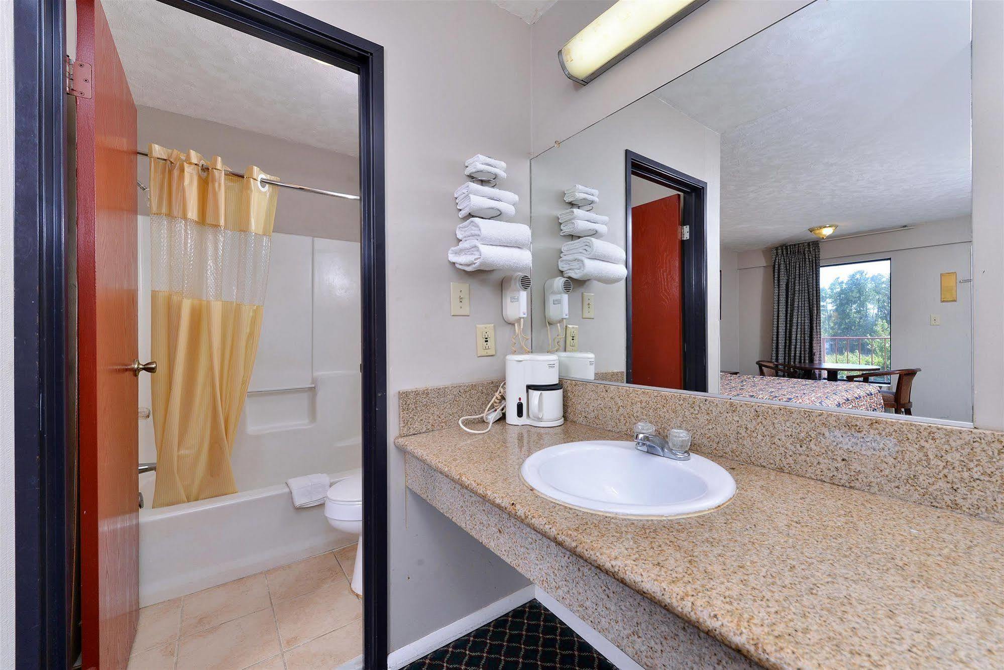 Americas Best Value Inn - Augusta / South Extérieur photo
